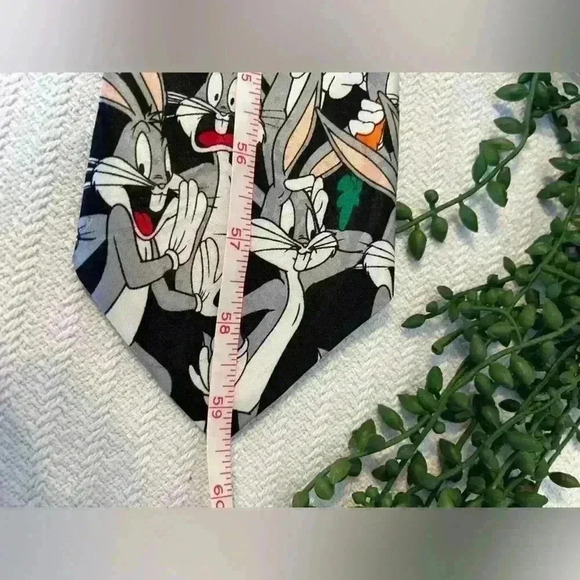 Vintage 90’s Looney Tunes Bugs Bunny Dress Tie - Picture 3 of 3